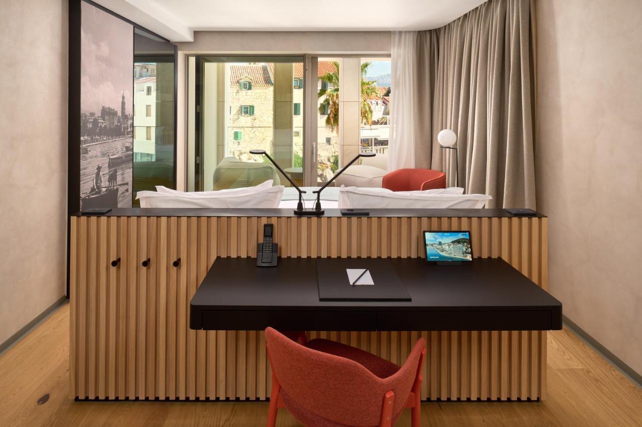 Hotel Ambasador スプリト エクステリア 写真