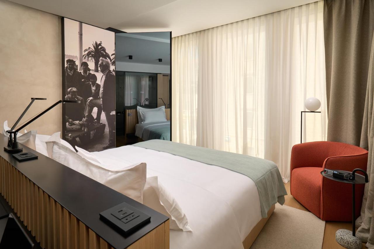 Hotel Ambasador スプリト エクステリア 写真 A room at the hotel