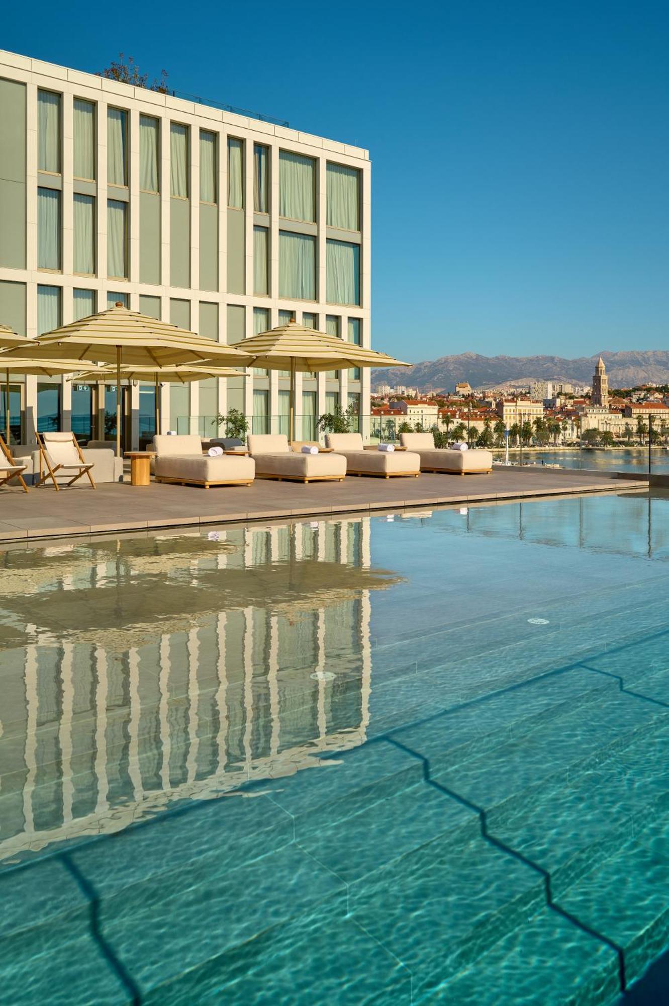 Hotel Ambasador スプリト エクステリア 写真 The Westin Palace, Zagreb