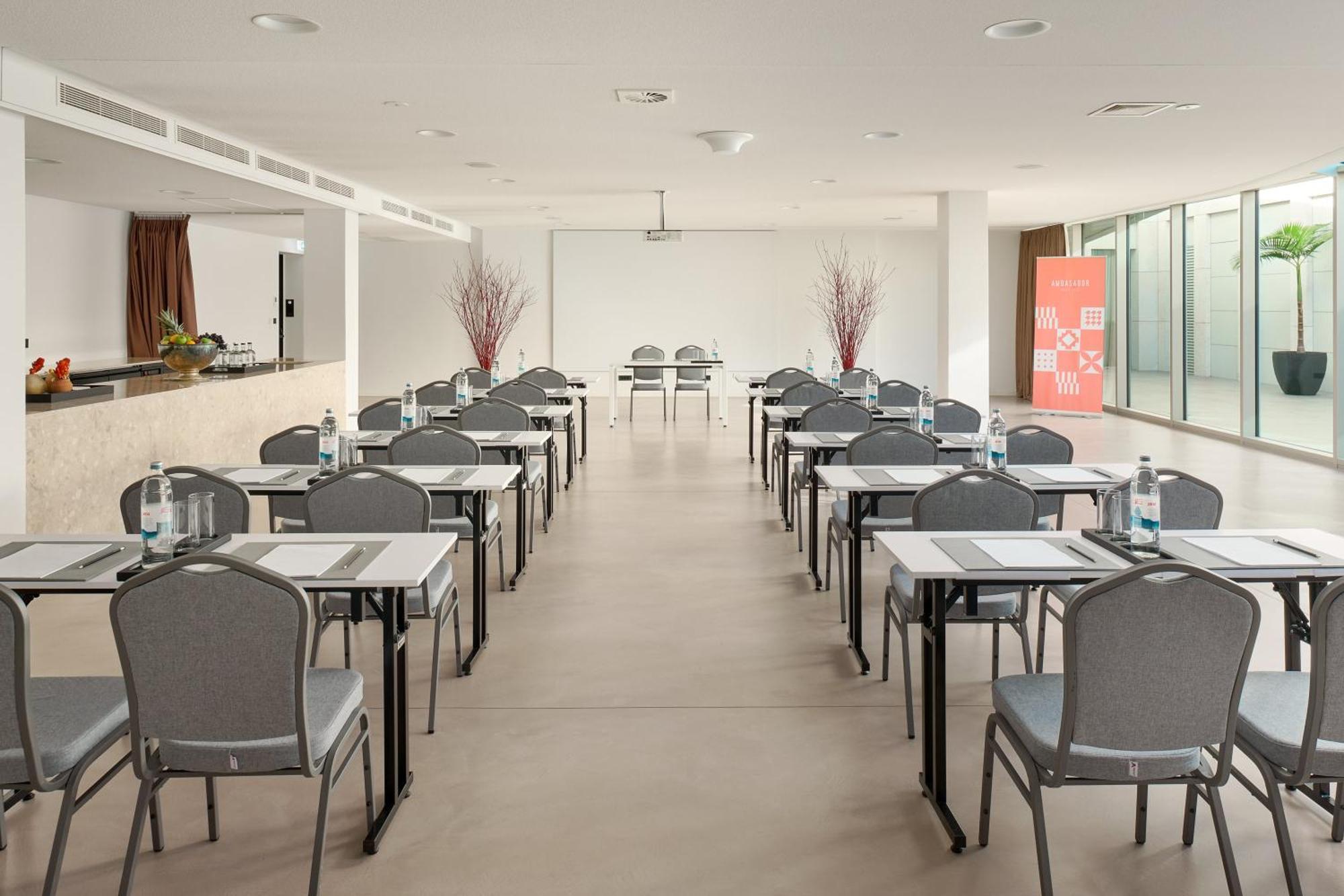 Hotel Ambasador スプリト エクステリア 写真 Meeting room